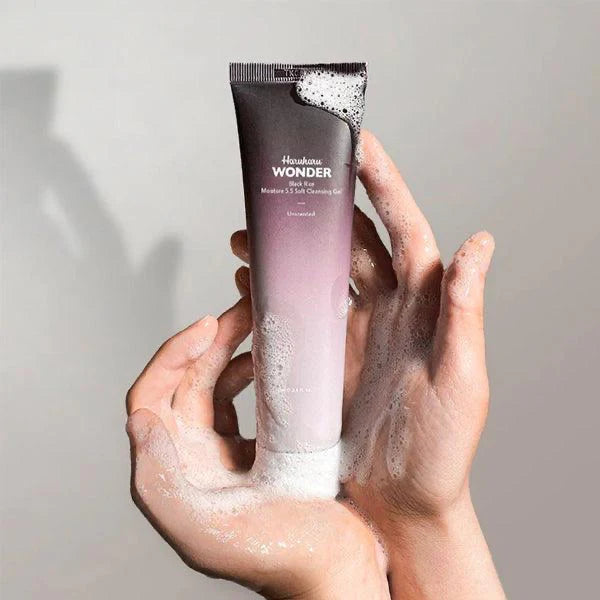 Haruharu Wonder Black Rice Moisture 5.5 Soft Cleansing Gel
